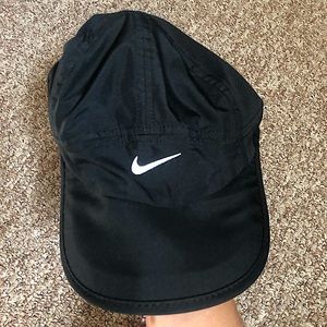 Nike Featherlight Dri fit black hat